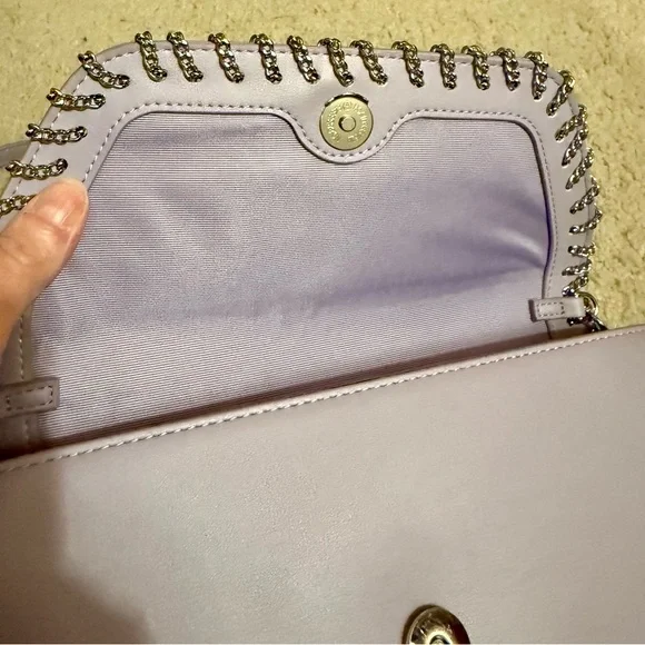 White House Black Market Lavender Clutch with Chain Accent - NWOT - Picture 5 of 10